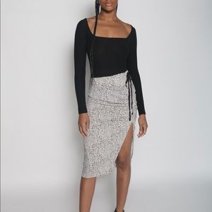Pencil Skirt w Side Split